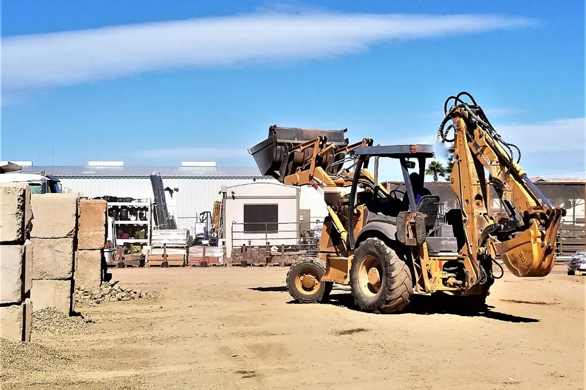 Powering Progress: How the Right Plant Machinery Drives Construction Success